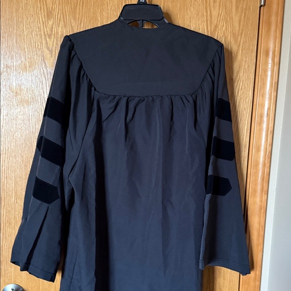 Doctorate Graduation Gown and cap in Black by Oak Hall. Comes with accessories. - Picture 3 of 6